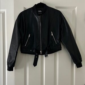 Zara Women's Sleek Black Leather Jacket